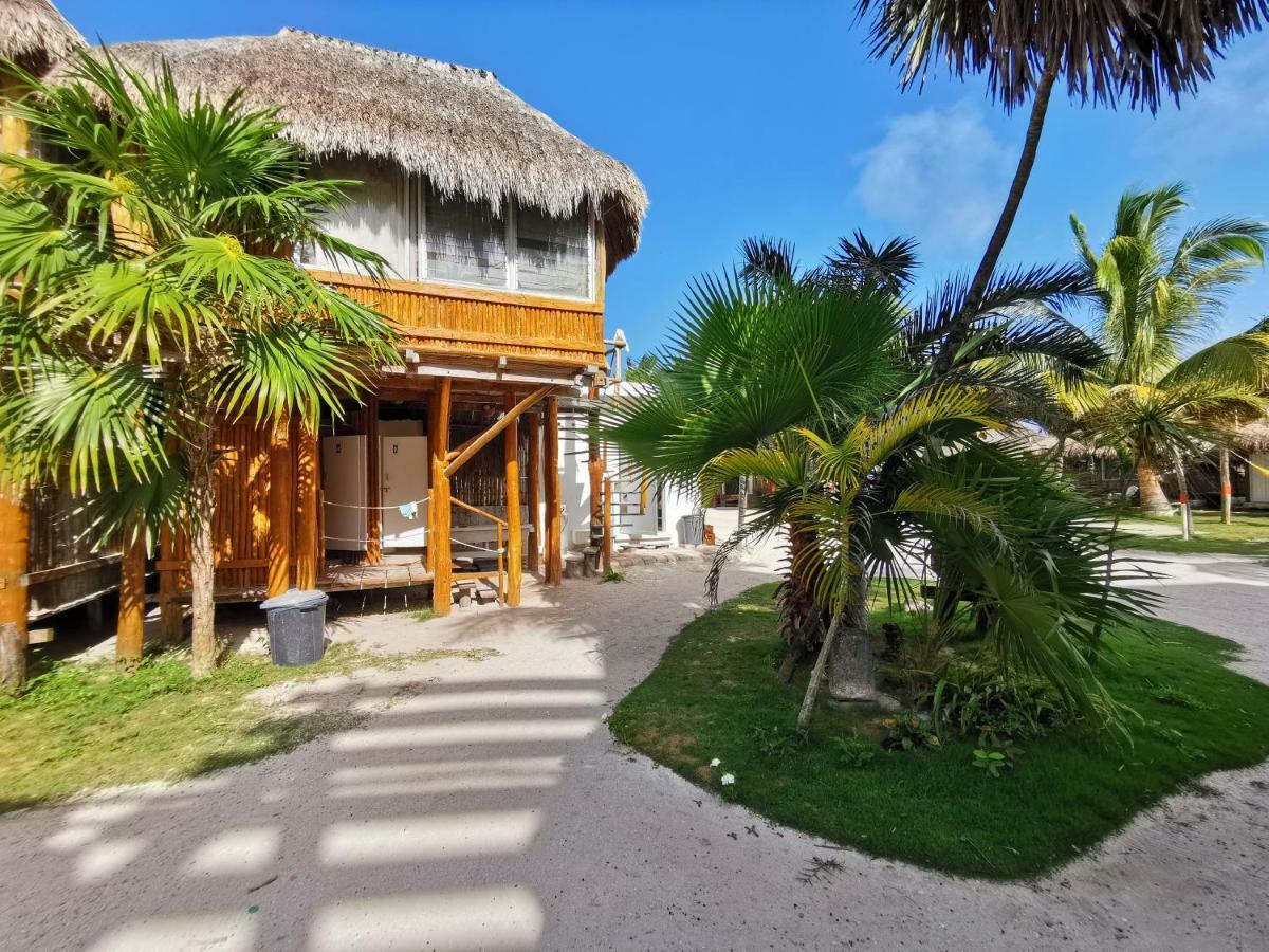 Las Cabanas Del Doctor Mahahual Extérieur photo