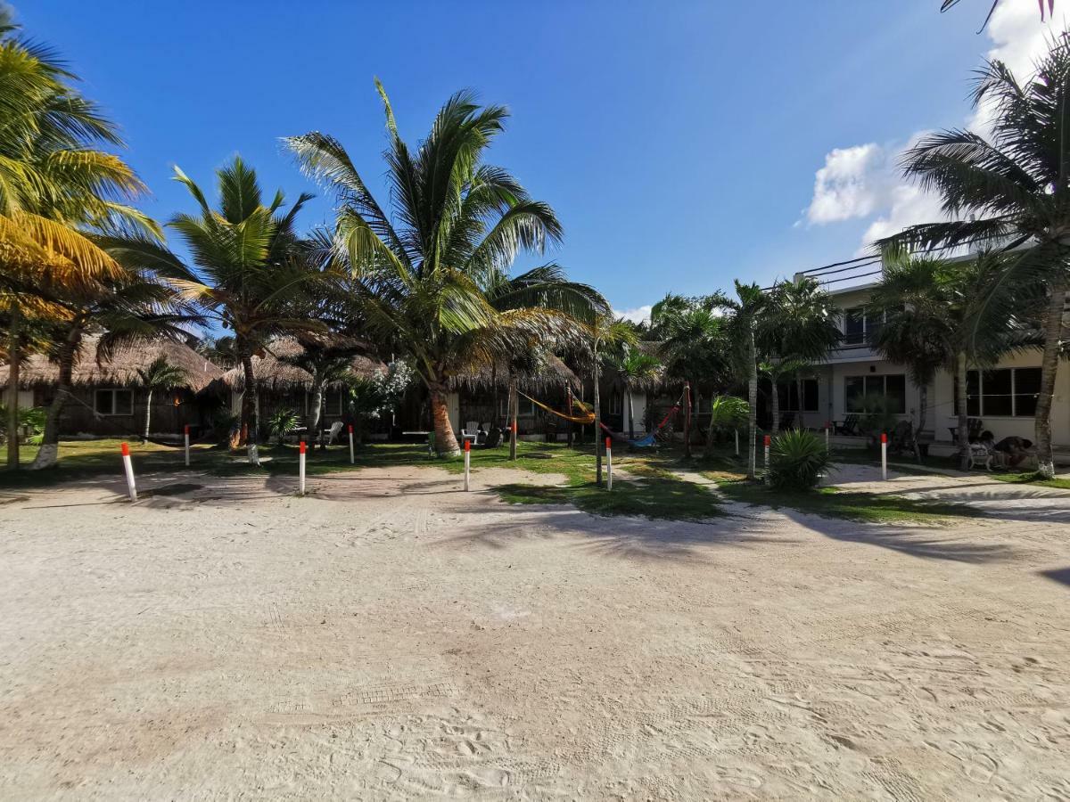 Las Cabanas Del Doctor Mahahual Extérieur photo