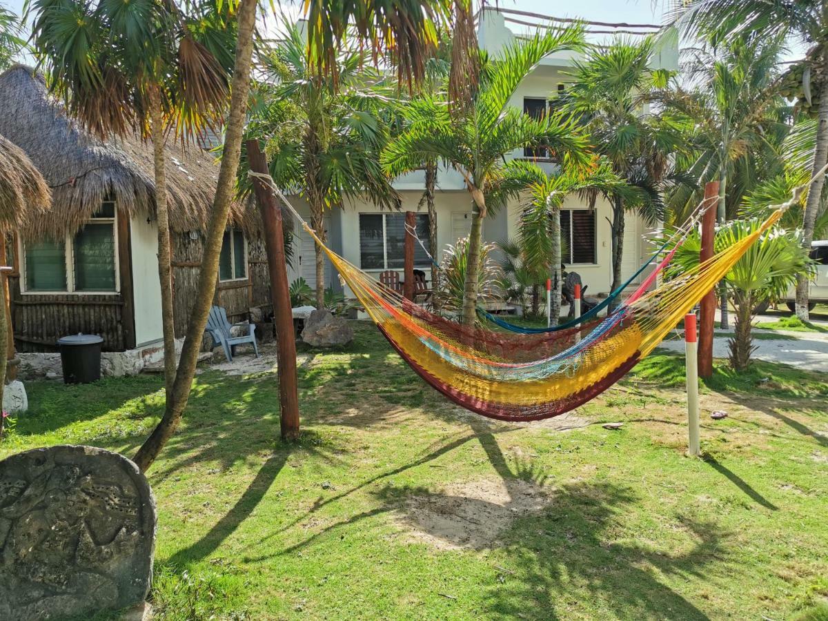 Las Cabanas Del Doctor Mahahual Extérieur photo