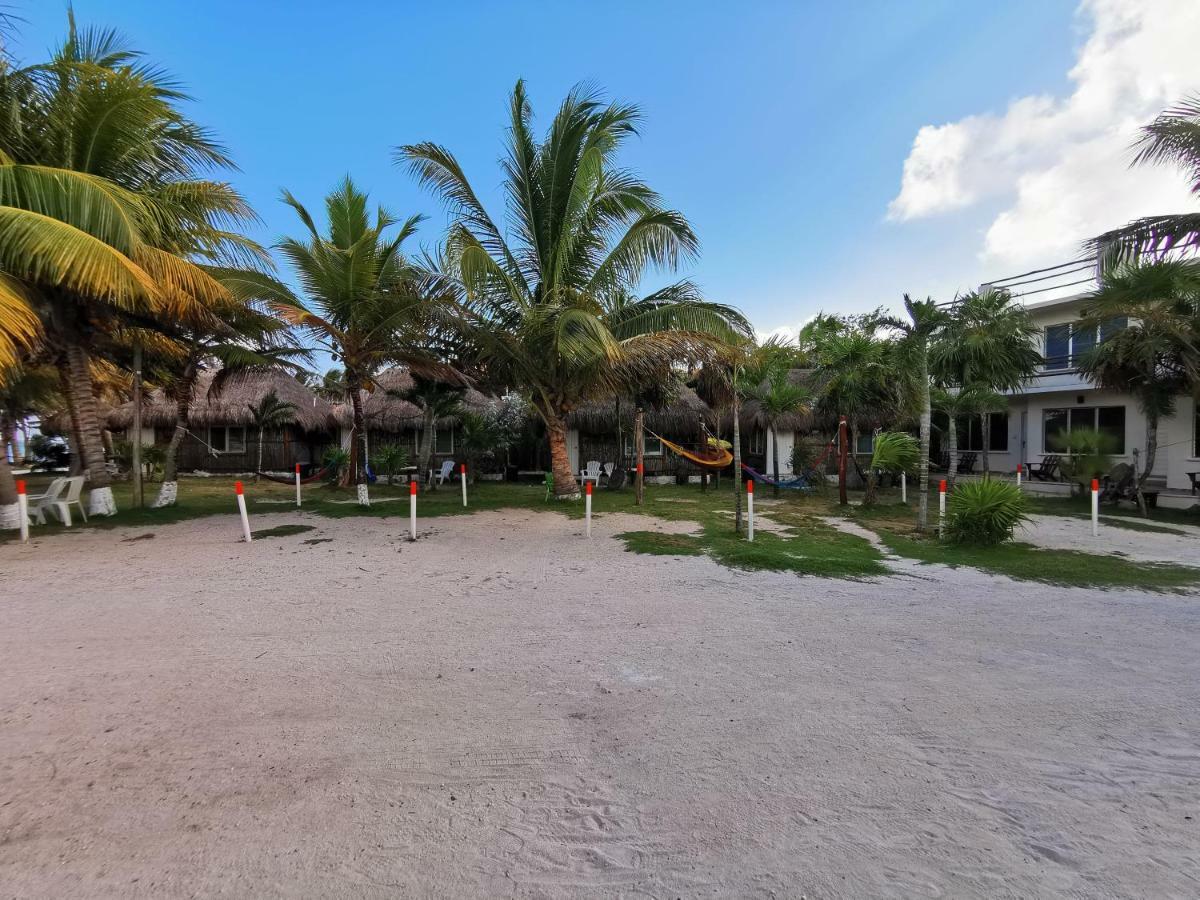 Las Cabanas Del Doctor Mahahual Extérieur photo