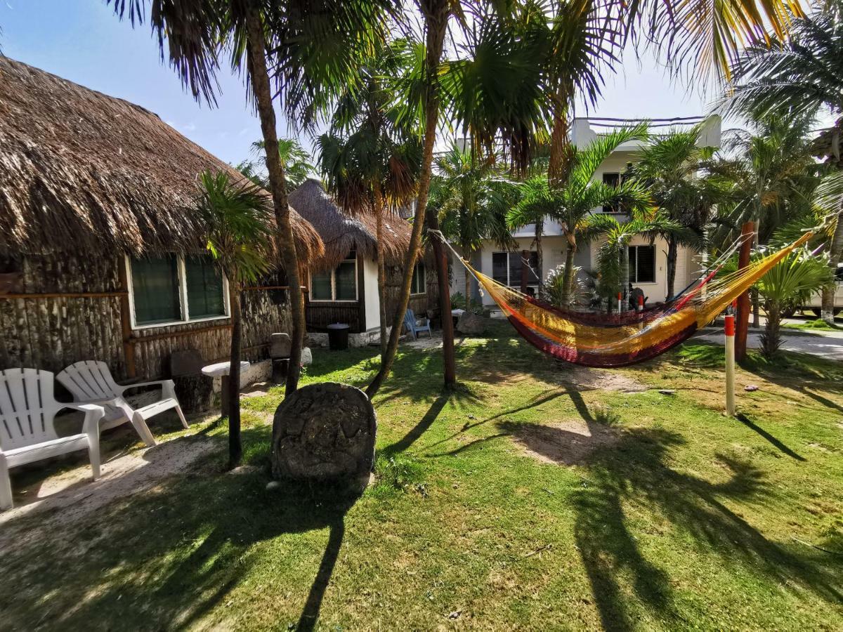 Las Cabanas Del Doctor Mahahual Extérieur photo