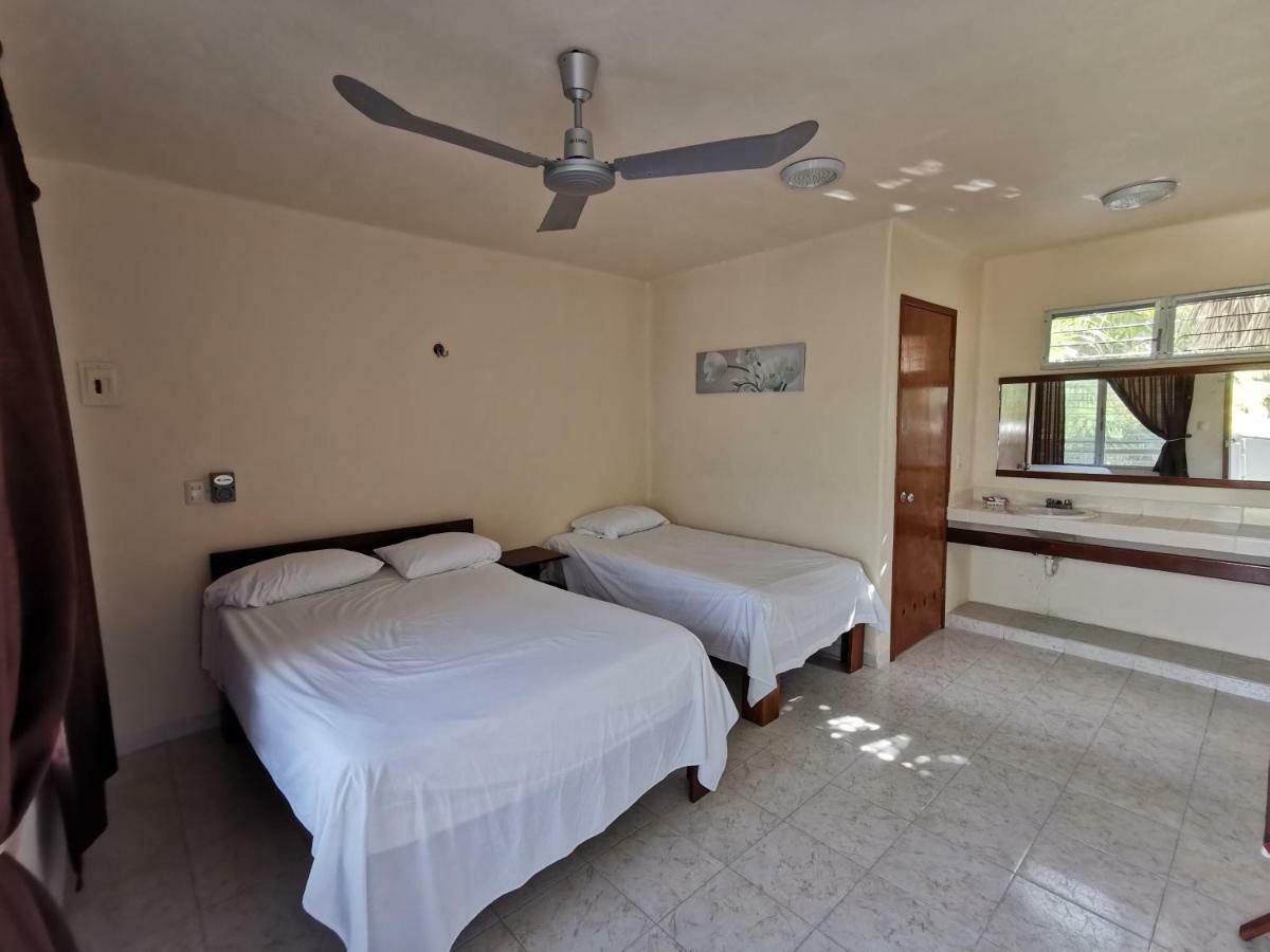 Las Cabanas Del Doctor Mahahual Extérieur photo